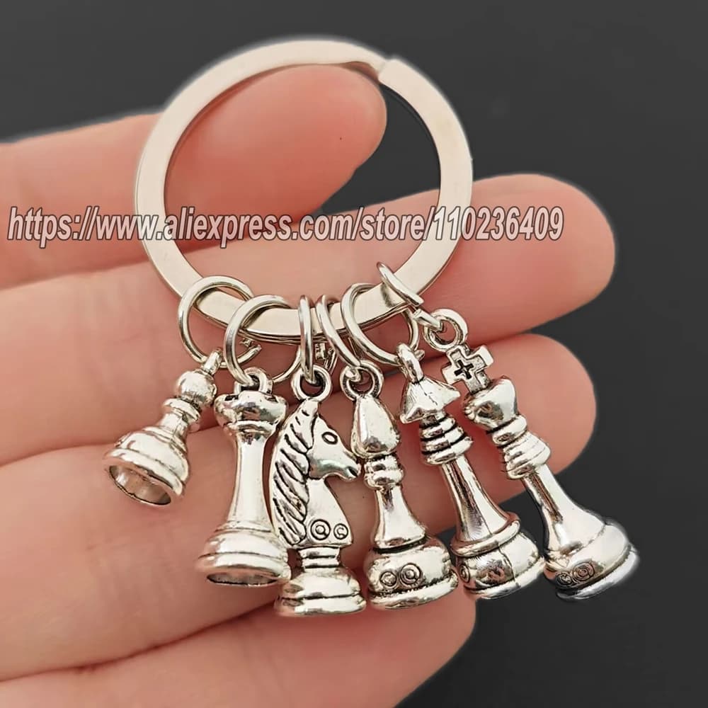 Portachiavi con ciondolo a scacchi in metallo Scacchi King Queen Rook Knight Pawn Vescovo Portachiavi con ciondolo color argento Regalo di gioielli