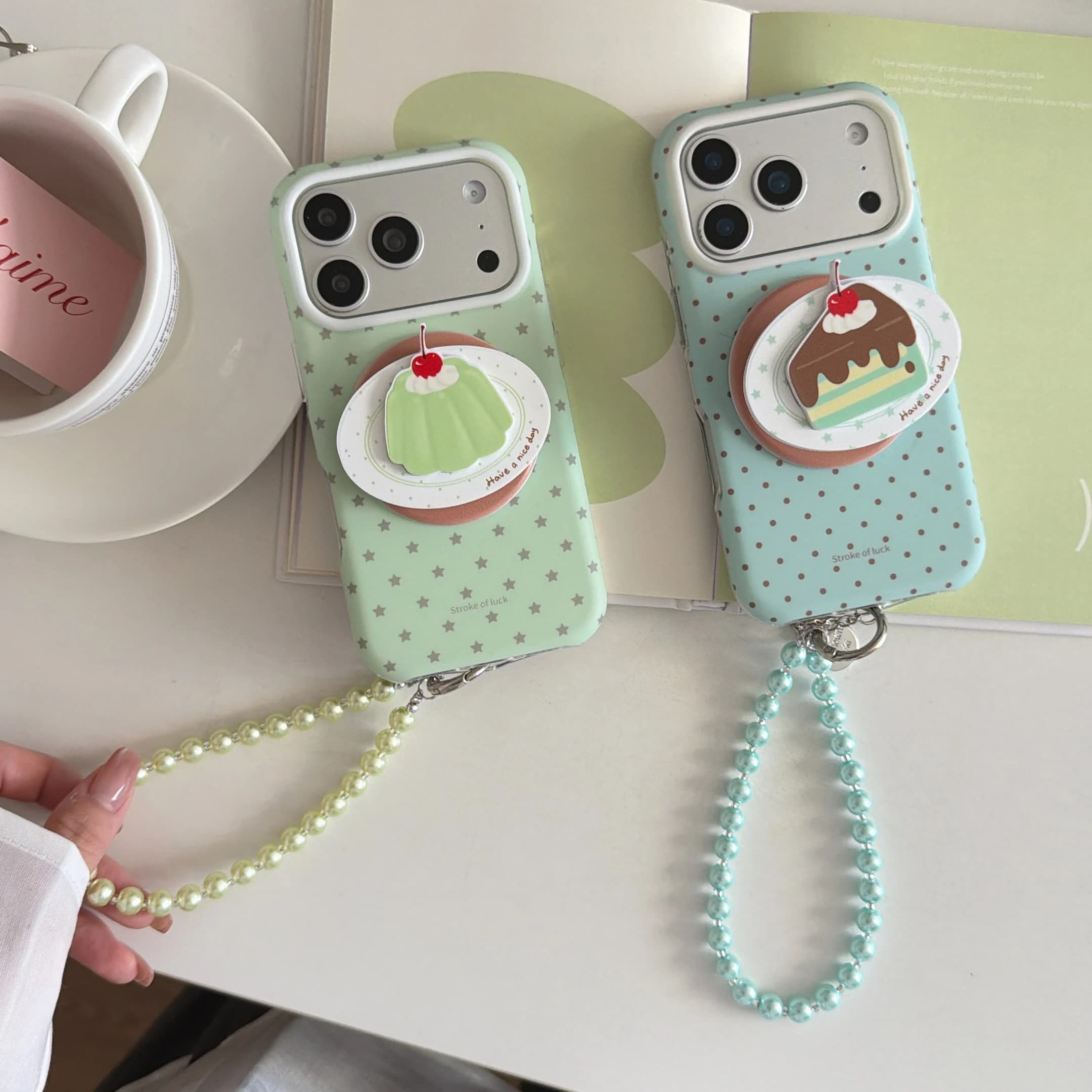 Simple Fashion Star Polka Dot Pattern Green Blue Matte Cover Case For iPhone 17 16 15 Pro Max with Magnetic Holder and Lanyard