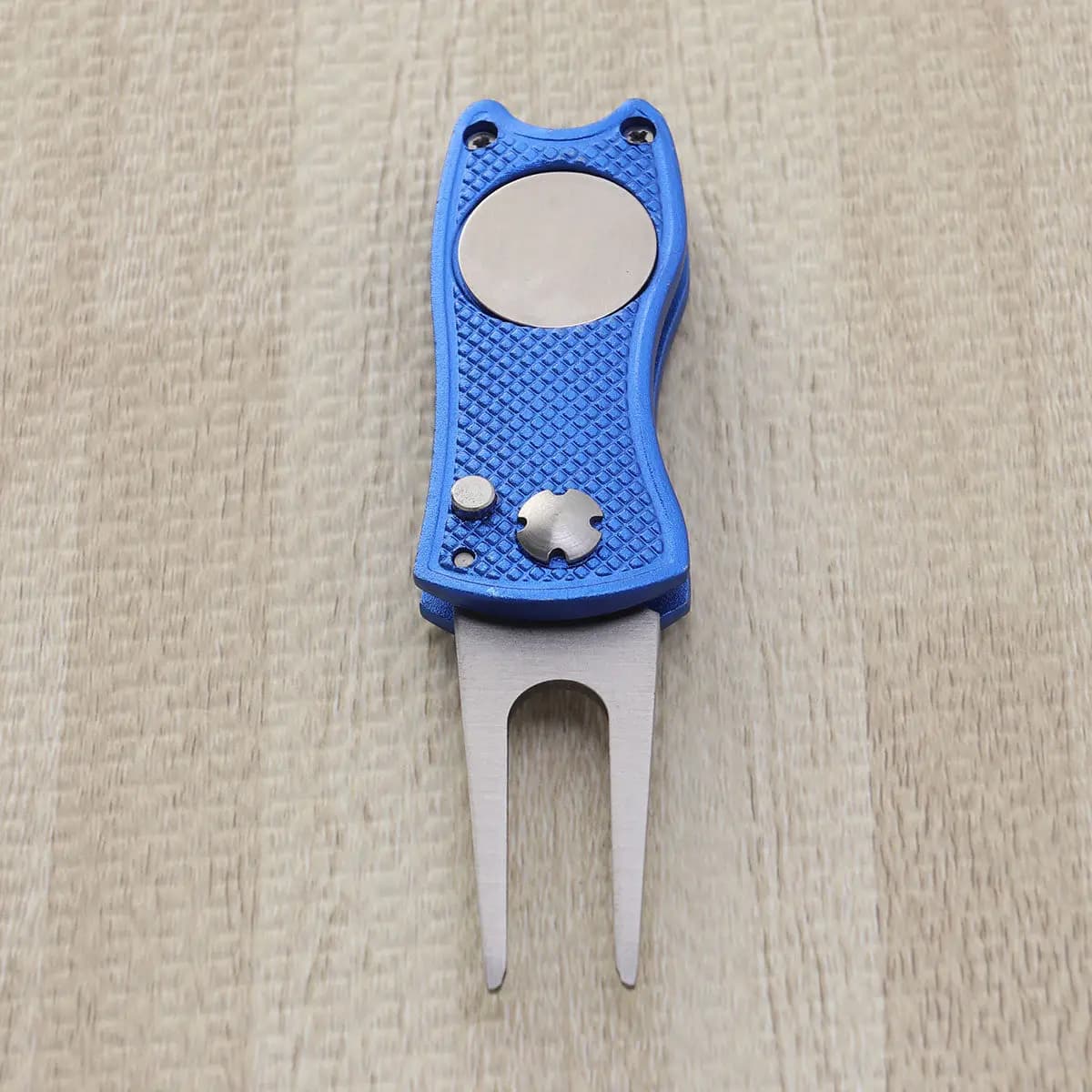 Strumento Ergonomico Ripara-Divot in Acciaio Inossidabile e Alluminio Leggero Pieghevole per Golf, con Marcatore di Palline, per Putting Green, Argento