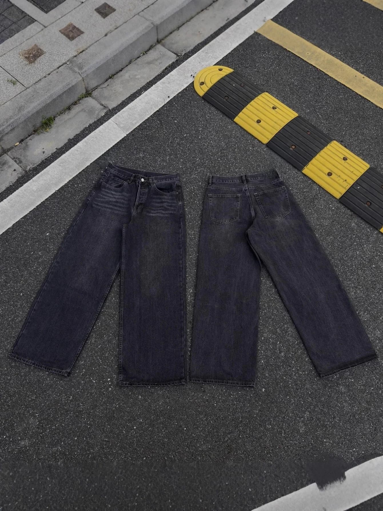 Unisex Black Baggy Jeans Pant Y2K Drip For Man No accessories or belts included