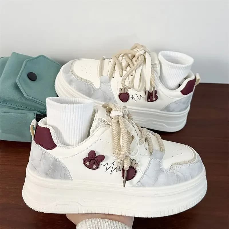Versatile Student Women's 2025 New Arrival Autumn Campus Dopamine White Bread Style Shoes Niche Design Skateboard Sneakers