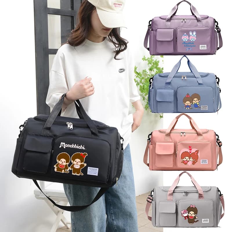 MONCHHICHI Borsa da viaggio da donna, borsa sportiva impermeabile da palestra con cartone animato Kawaii, borsa a tracolla da uomo, borsa portaoggetti, regalo