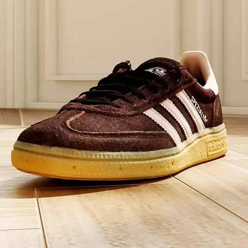 Adidas Clover Women's Classic Retro Low-top Sports Sneaker Training Shoe IH1507
