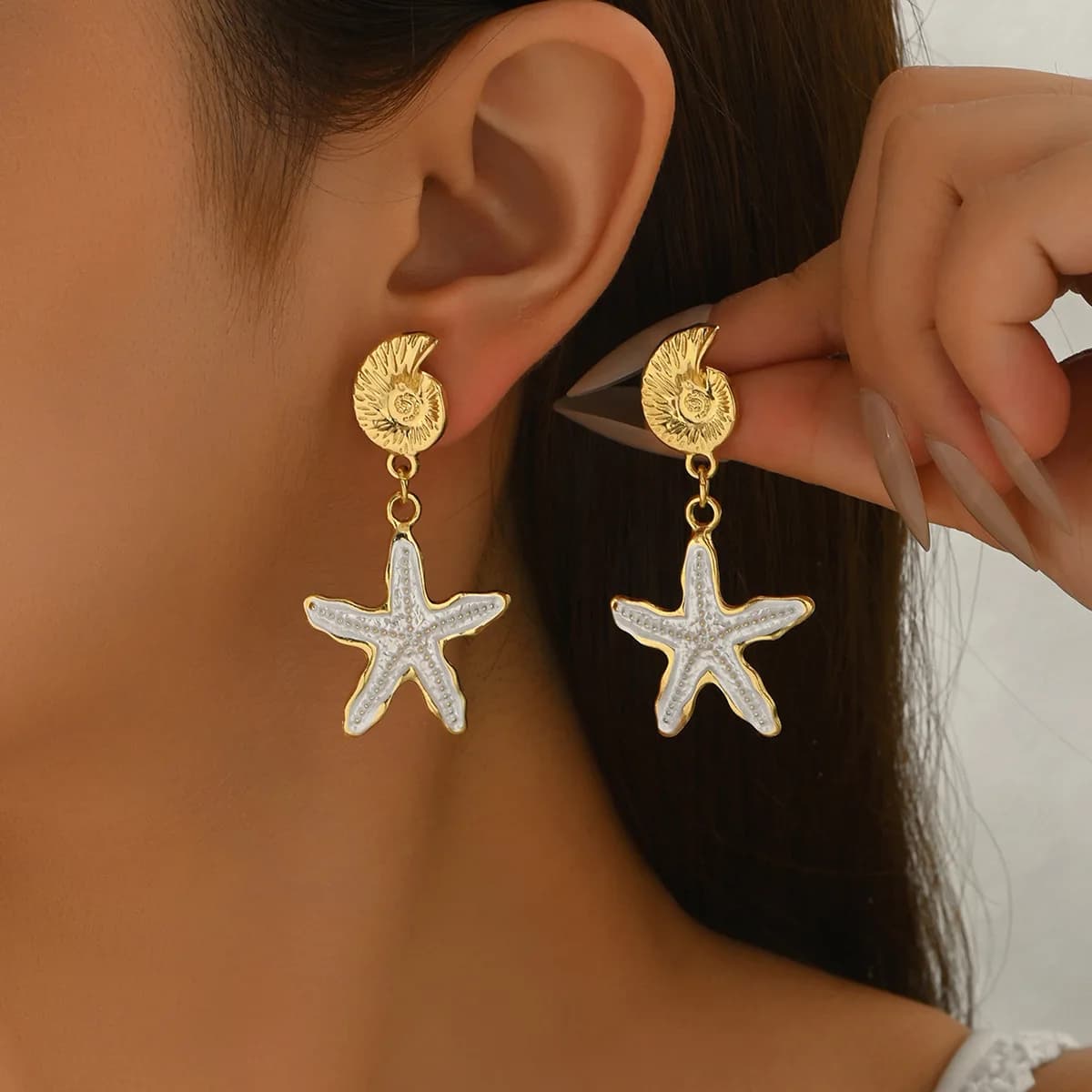 European and American ocean style women's earrings geometric dripping oil starfish shell design stud earrings versatile high-end earrings