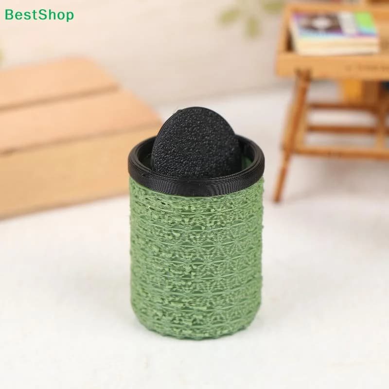 〔Q〕Miniature Flip Top Trash Can Ornament 1/12 Dollhouse Mini Trash Can Model Micro Scene Furniture Decor Dolls House Accessories