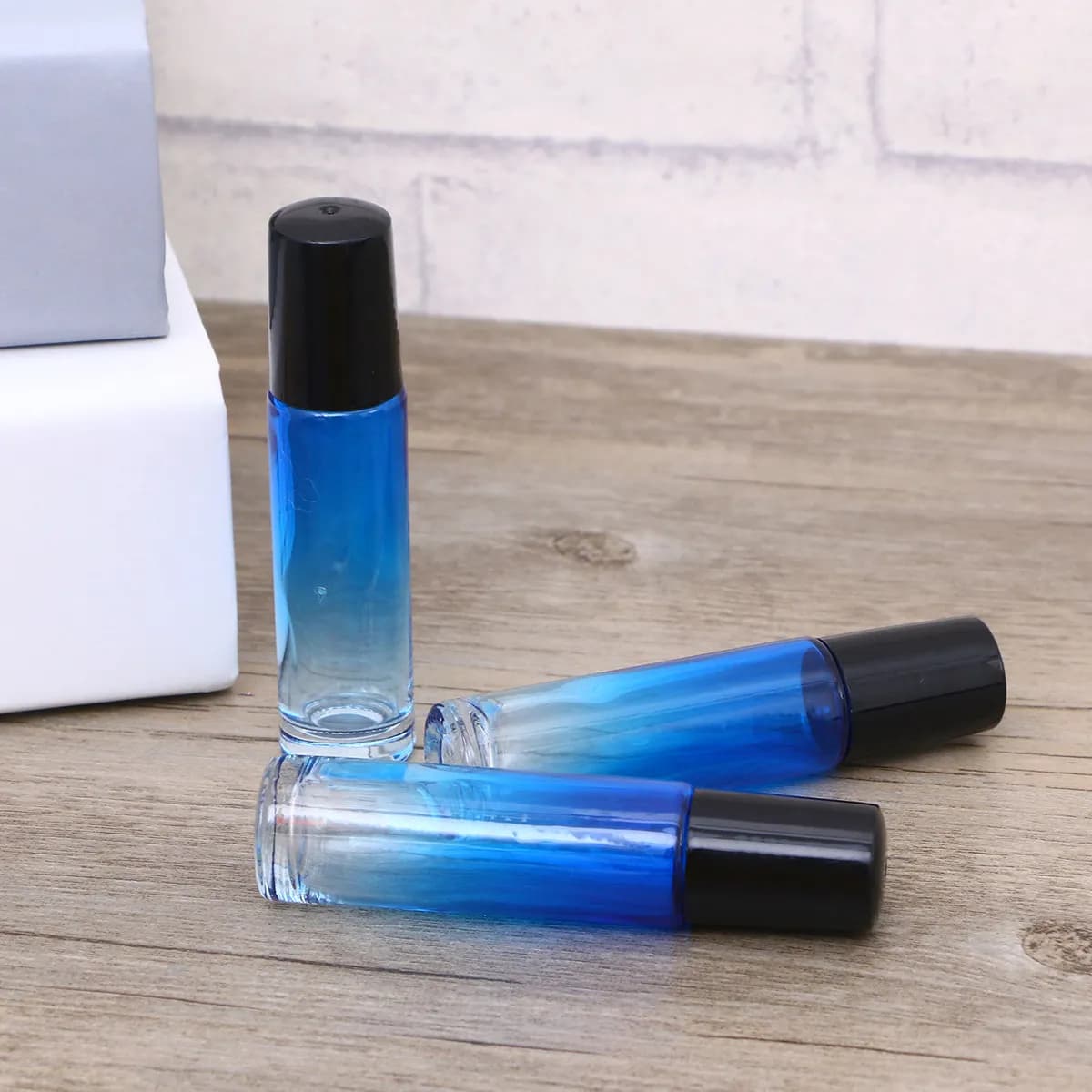 15Pcs Fashion Gradient Glass Roller Bottles 10Ml Leak Proof Empty Roll on Bottles for Essential Oils Perfume Travel Daily Use Uv
