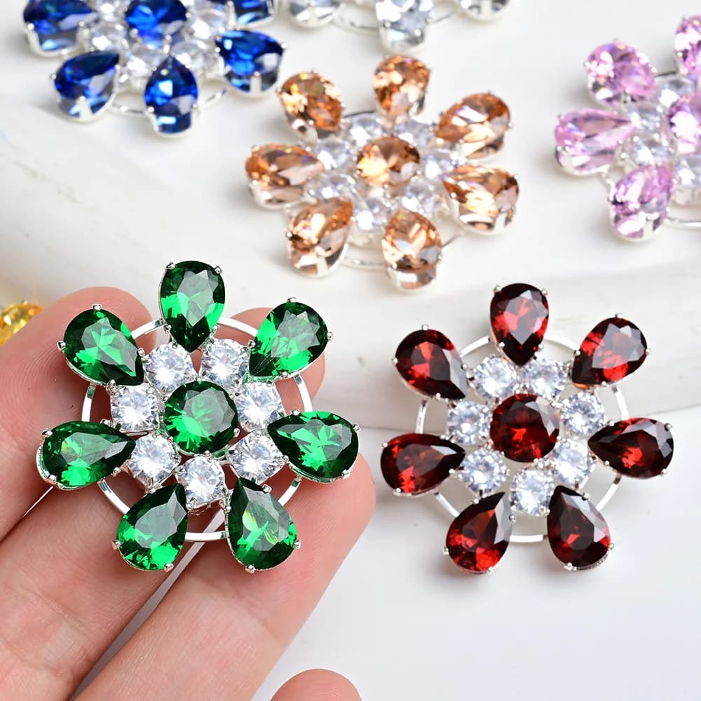 2 Pezzi Applicazioni in Strass Colorati da 35mm, Fiore in Zirconia Fantasia, Patch a Goccia in Cristallo, Charm in Metallo per Costumi da Sposa, Scarpe, Borse