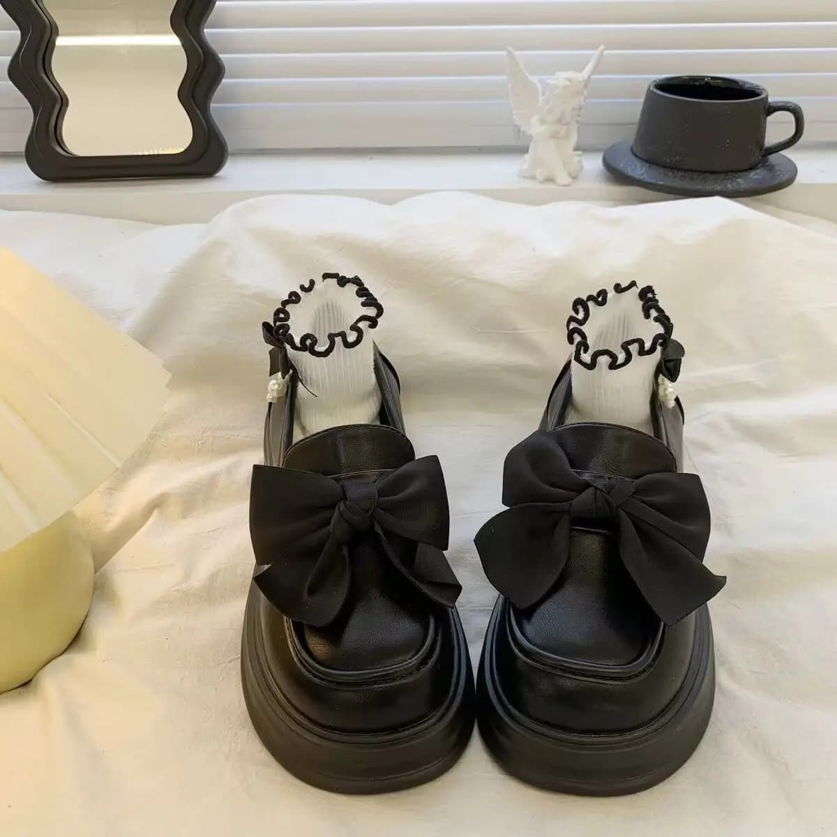 Black Thick Bottom Loafers Women's Shoes Knot Retro British Style Fashionable Flat Footwear Casual Low Heel round Toe