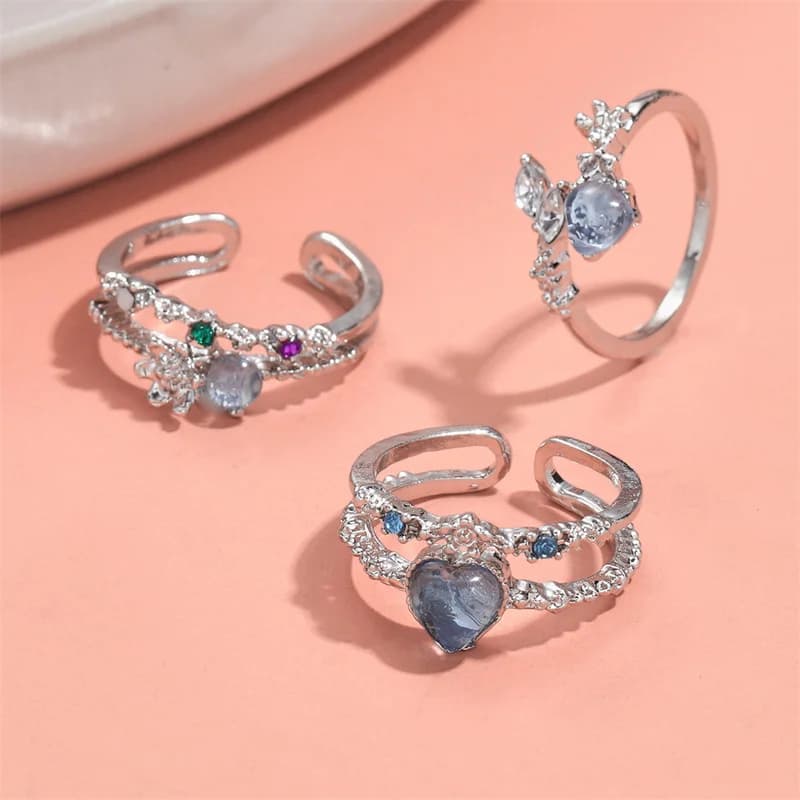 Offerta Speciale: Set di 3 Anelli a Cuore in Opale Blu per Donne, Anelli Aperti con Fiori e Strass, Gioielli Trendy per Ragazze, Ideali per Matrimoni e Feste