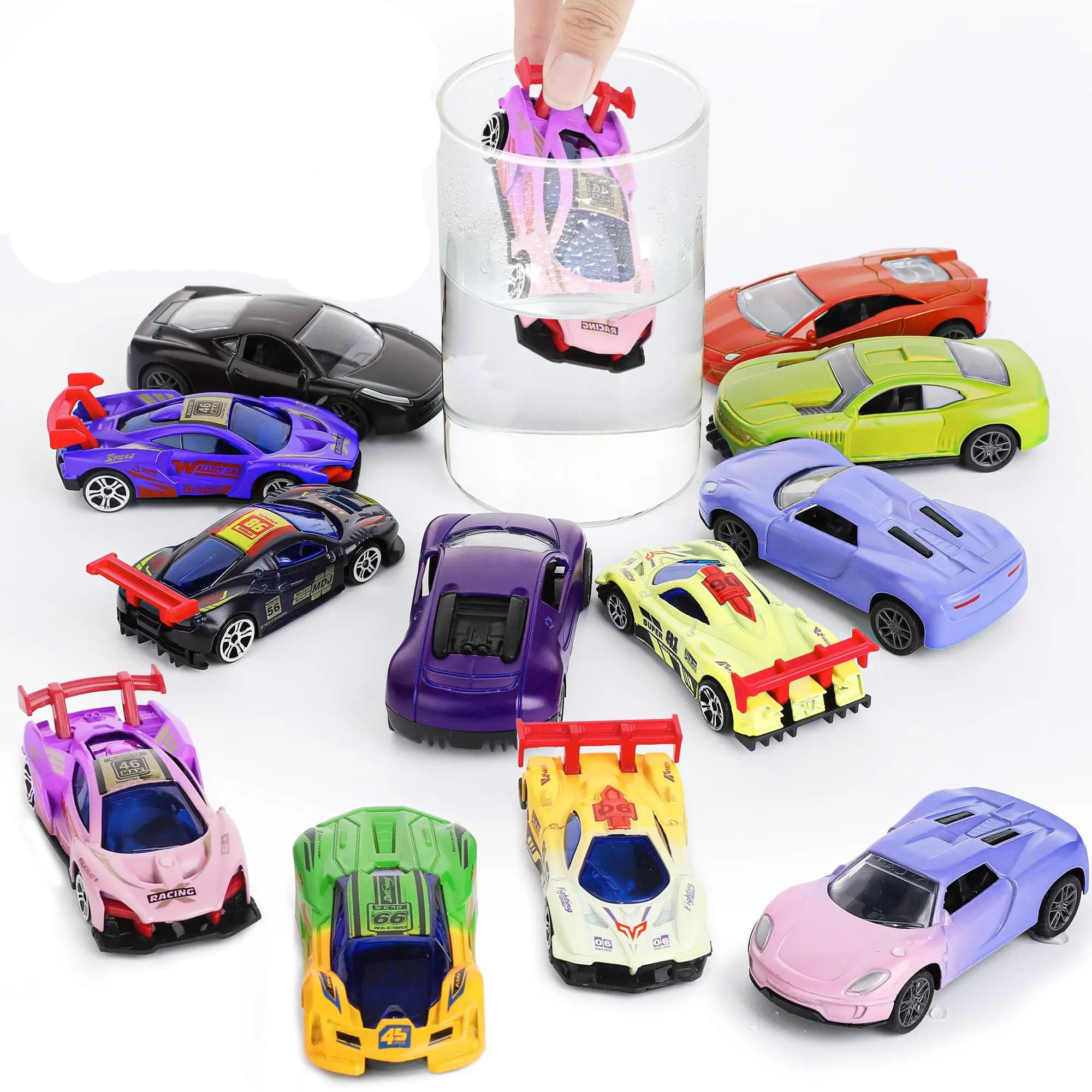 Modello fuoristrada in lega mini set auto da corsa giocattolo Cambia colore Rilevamento temperatura Modello di auto inerziale per bagno Piscina Giocattolo acquatico