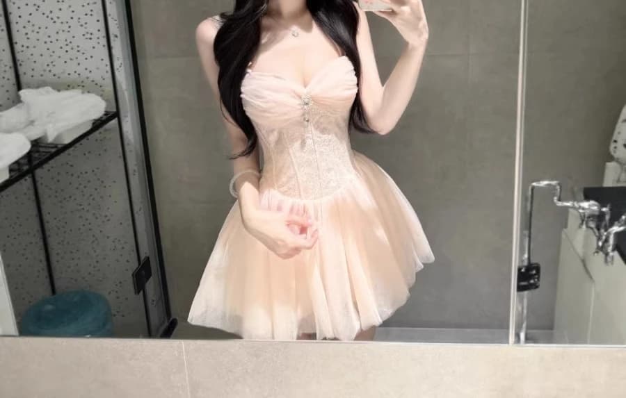 Gentle and Delicate Slim Fitting Camisole Dress New Light Luxury Mesh Slimming Fairy Dress