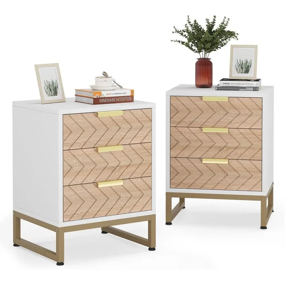 Set di 2 Comodini con Design a Chevron Bianco e Legno, Gambe Dorate per Camera da Letto