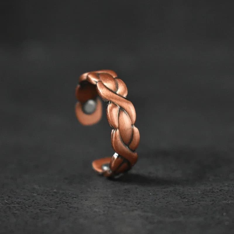 Elegant Pure Copper Magnetic Open Ring High Power Embedded Magnets Adjustable Unisex Finger Jewelry for Men Women Daily Wear