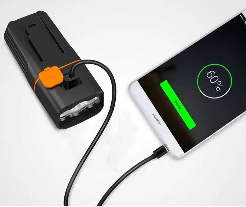 Nuovi Accessori per Biciclette, Luce LED Ricaricabile Anteriore e Posteriore per Sicurezza nella Guida Notturna