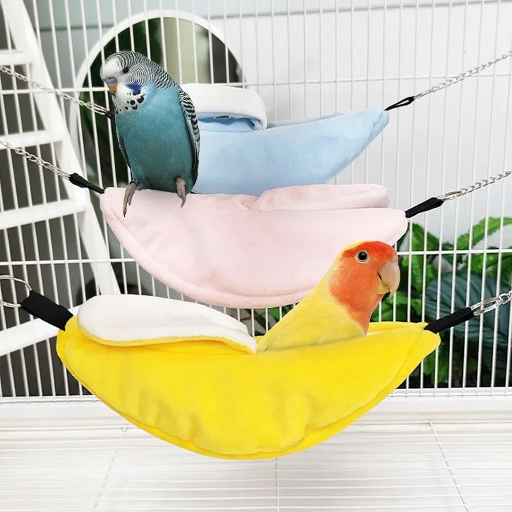 1PC Winter Hot Banana Shape Parrot Bed Bird Nest Parrot Nest Amaca Bed Toy for Pet Bird Cricete Sand Hanging Bed Pelo Bag