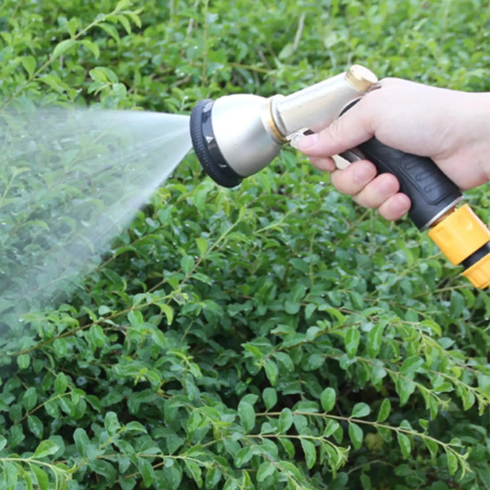 Garden hatch for High Pressure Pipe, Garden Sprayer for Gardening, Patio, Lawn, Garden, Plants, Exterior and Home
