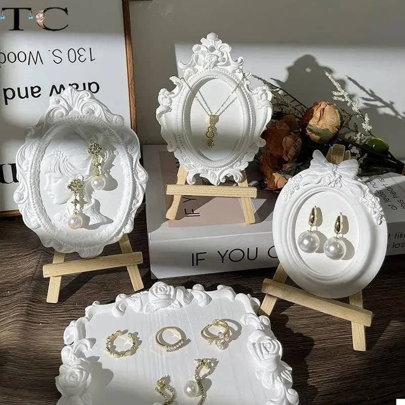 European-style Palace-inspired Plaster Picture Frame Earring Necklace Jewelry Display Stand Creative Photo Prop