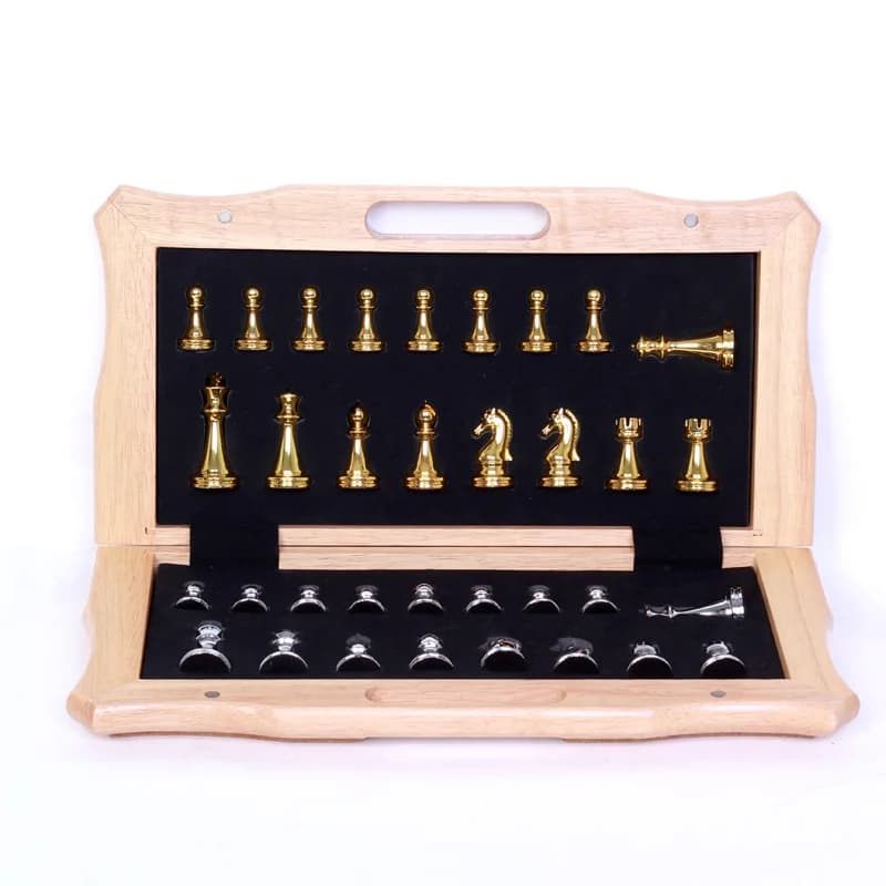 Set di scacchi pieghevole portatile Gioco da tavolo di lusso Pezzo degli scacchi in metallo Giochi da tavolo per famiglie per bambini Decorazioni per la casa nordiche Regali
