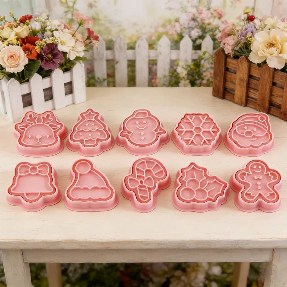 Cute Christmas Cookie Cutter Set Santa Snowman Tree Elk Biscuit Mold Fondant Stamp Baking Tools for Xmas Holiday Party Supplies