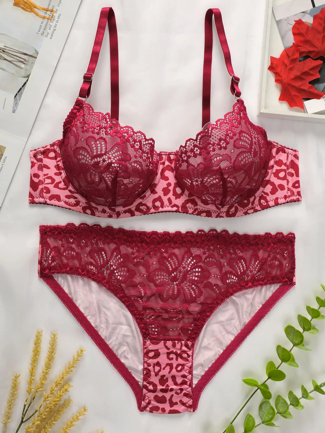 Multi Style Female Sexy Lingerie Set With Steel Ring and No Padding Push Up Bra Floral Lace Underear and Panty