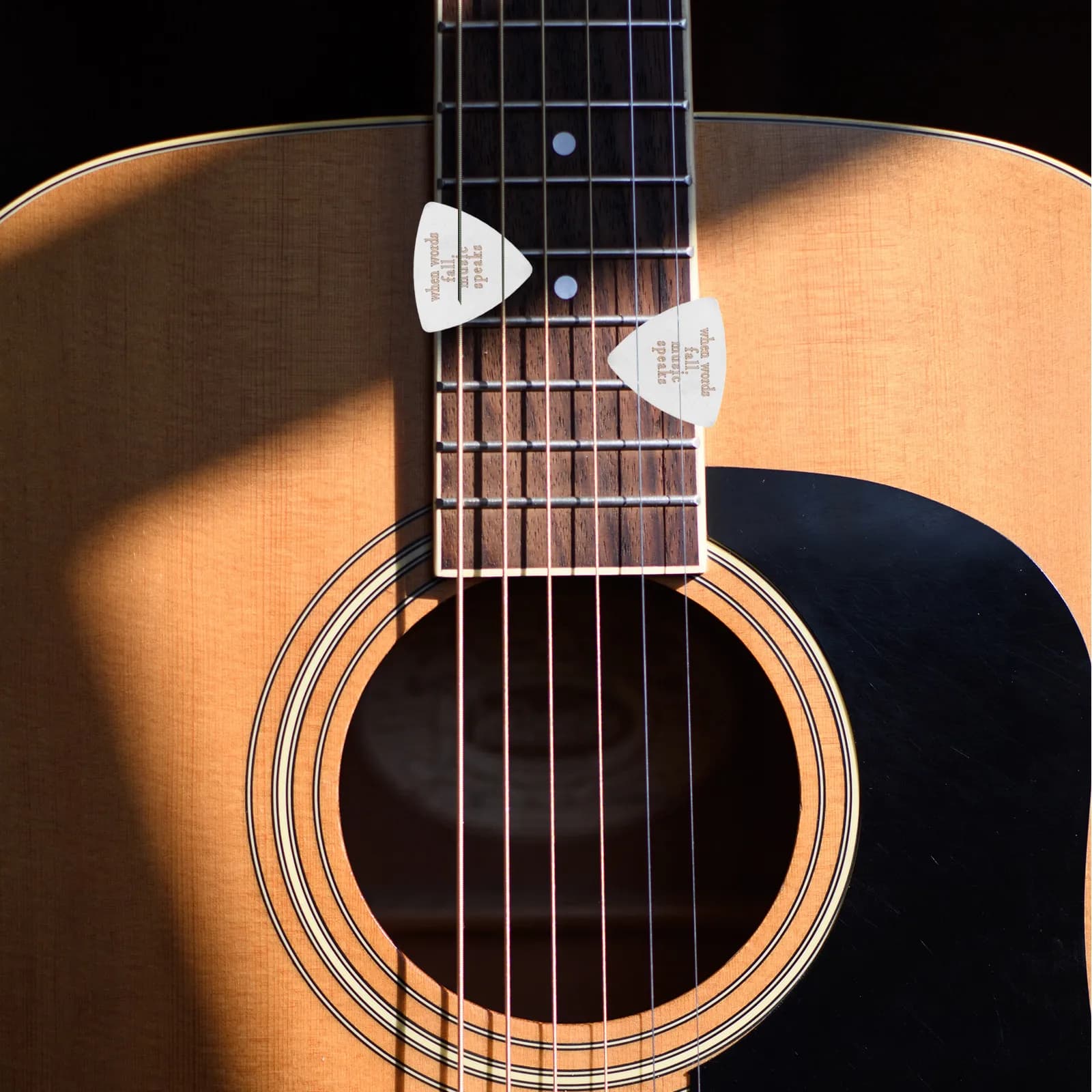 Set di 3 Plettri per Chitarra, Robusti e Durevoli, Protezione per le Dita, per Esercitazione e Performance, Plettri per Ukulele