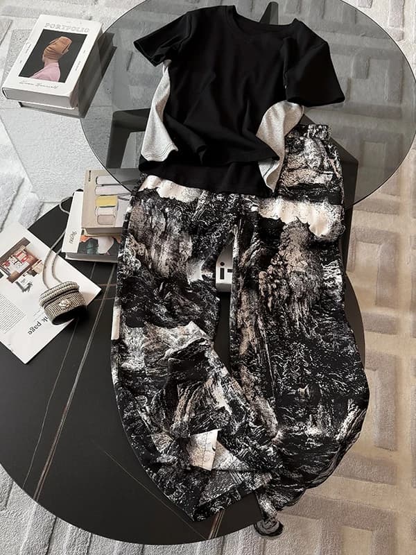 Set Sportivo Casual alla Moda per Donna, T-Shirt Nera a Maniche Corte Modellante e Pantaloni a Gamba Larga in Seta Ghiaccio, Completo Estivo Due Pezzi