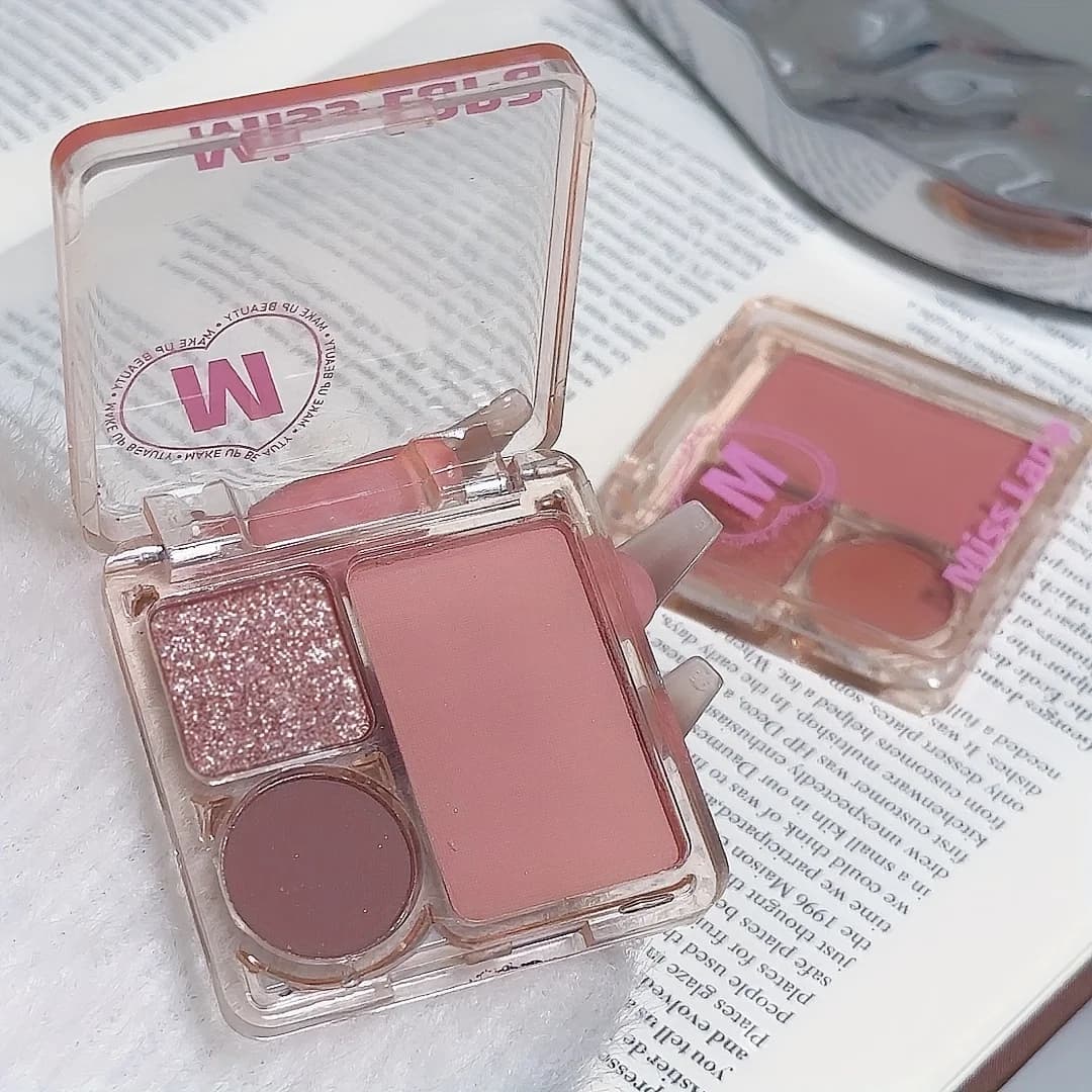 3-Color Blush & Eyeshadow Palette Compact Pigmented Long-Lasting No Smudge Travel-Friendly Makeup Kit with Contour & Highlight