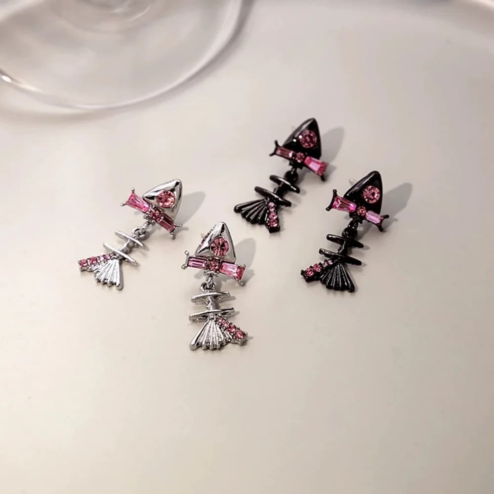 New minimalist and fashionable fishbone earrings for sweet and cool gothic girls, Halloween, anniversaries, Valentine's Day