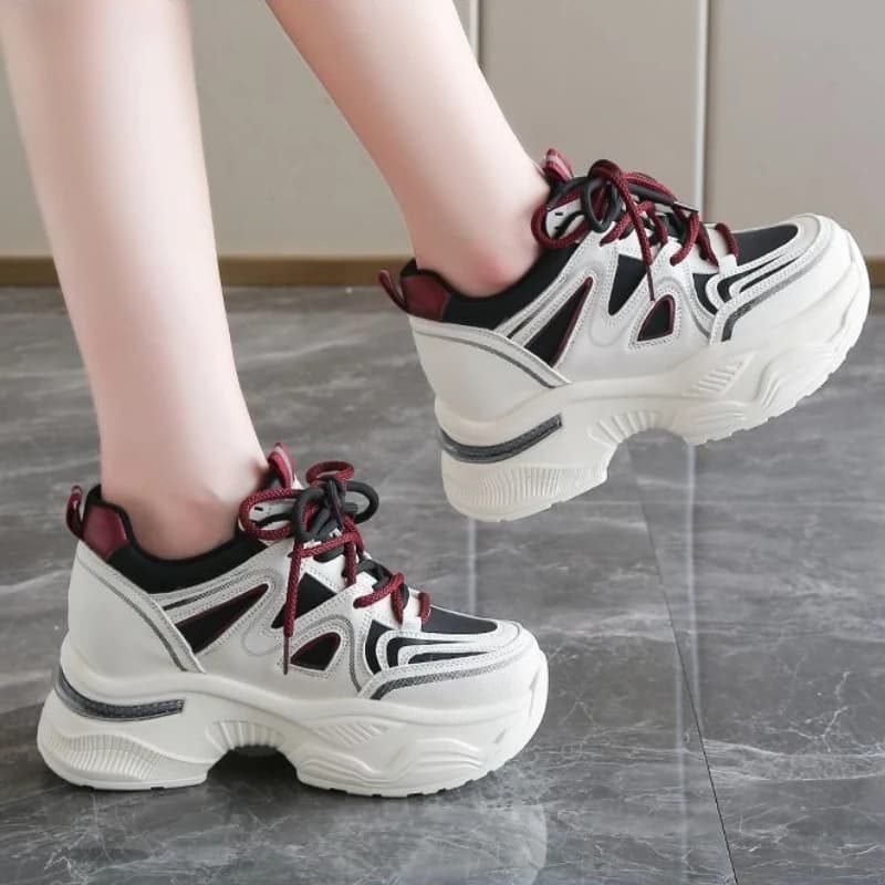 Sneakers con suola spessa petalo per donne piccole Autunno Inverno Scarpe con rialzo di altezza Effetto dimagrante Suola antiscivolo in vera pelle