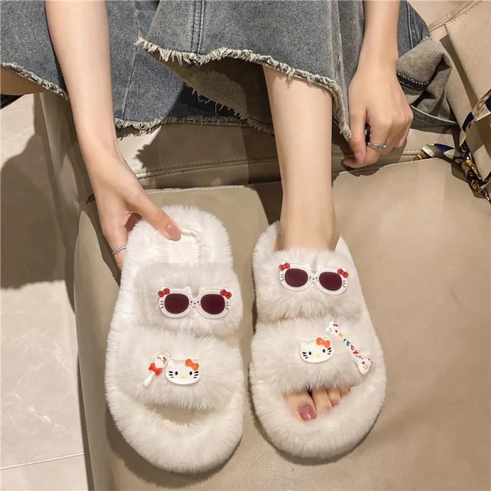 Simpatiche pantofole invernali in peluche di cotone Hello Kitty da donna, calde scarpe da casa, pantofole da interno antiscivolo KT con suola spessa per ragazze