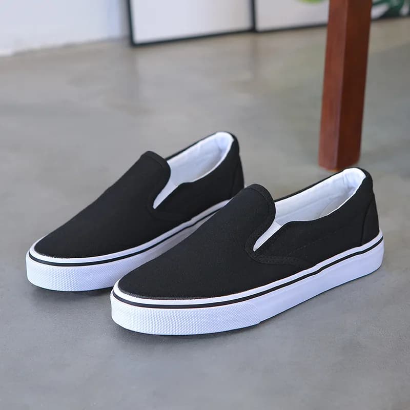Scarpe da coppia alla moda Scarpe classiche di tela dal taglio basso Coppia scarpe vulcanizzate Comode mocassini slip on Sneakers da coppia traspiranti