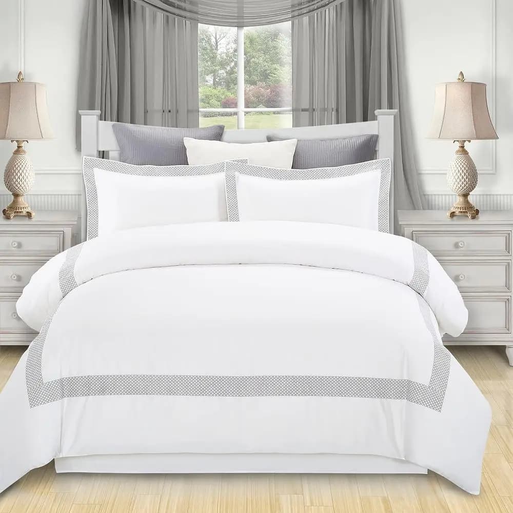 Set copripiumino ricamato Glenmont, cotone a fibra lunga, bianco matrimoniale/queen size