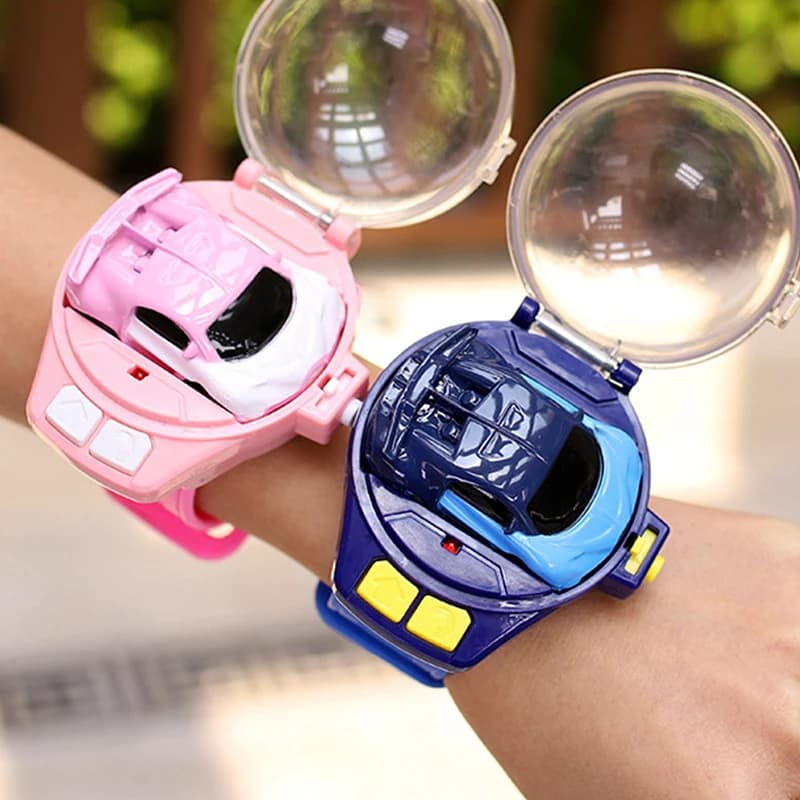 Mini orologio telecomando 10 M auto giocattolo per bambini 2.4G lega RC auto con luce cartone animato portatile ricarica USB regalo di compleanno per bambini