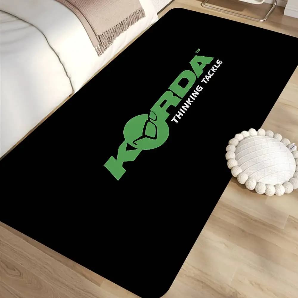 Korda Fishing Logo Tappetino da cucina Camera dei bambini Decorazione camera da letto Balcone Zerbino antiscivolo Soggiorno Alfombra