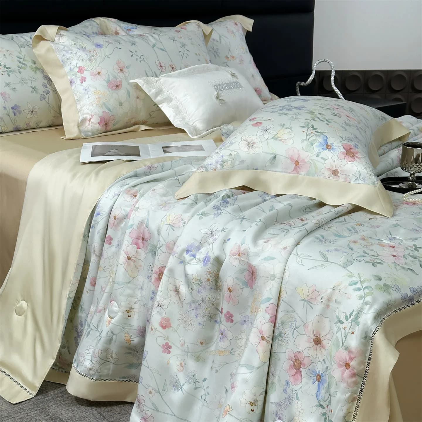 Set Summer Cover 4 Pieces with Floral Stamps, 500TC Lyocell, Soft and silky, Set Bed Linen Refreshing, Subtle Down Jacket, Bed Sheets and Faithful