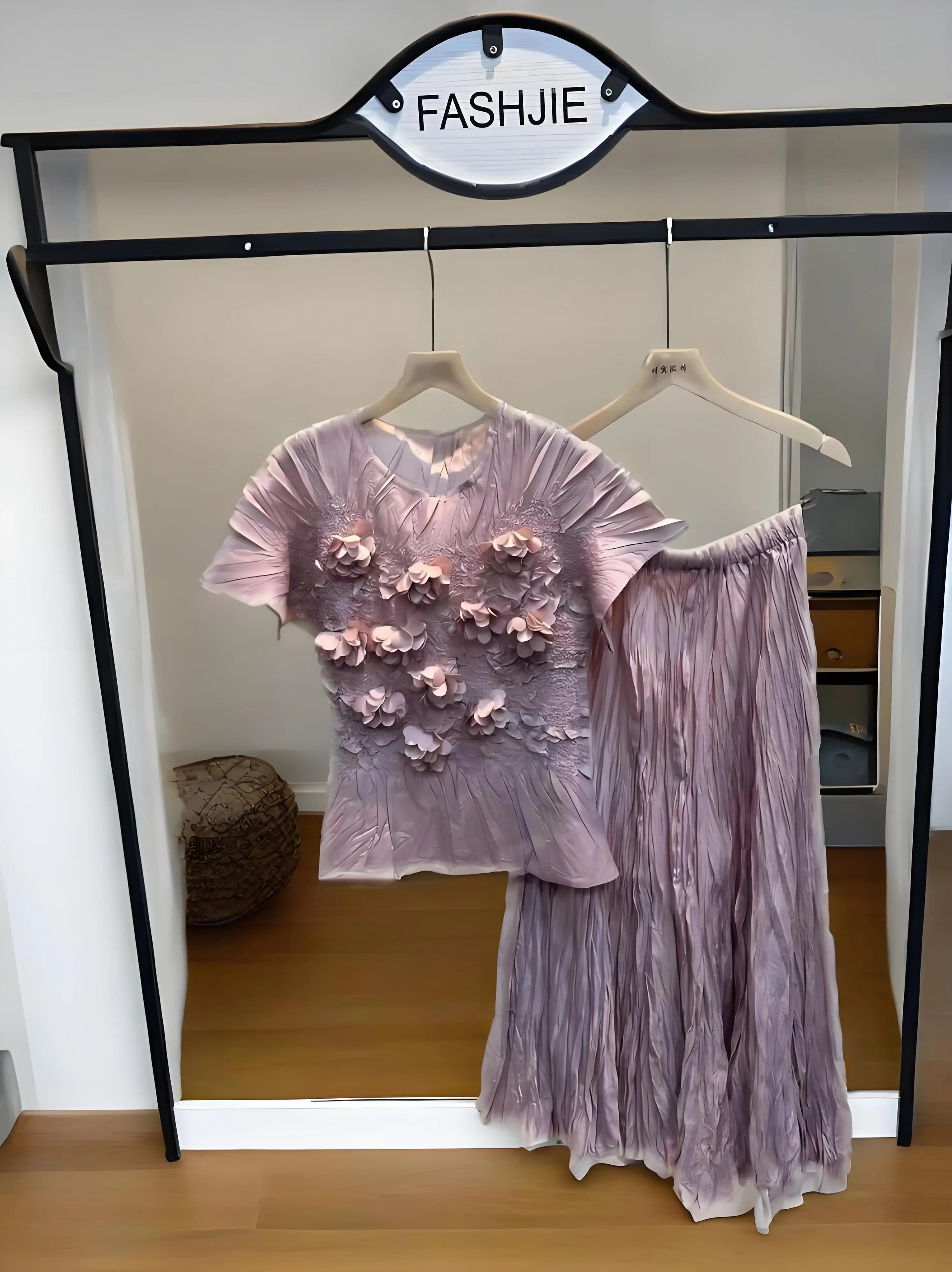 Miyake Set due pezzi pieghettato a maniche corte, set di fiori impilati di perle, t-shirt con pieghe di fascia alta, gonna a pieghe super pendolo