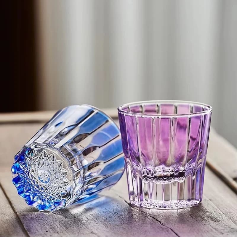 Bicchiere da cocktail per whisky a strisce verticali creative da 6,9 once 200 ml Bicchiere da vino per uso domestico Bicchieri in cristallo colorato stile Ins