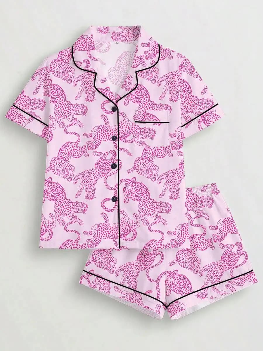 Set pigiama da donna con stampa leopardata rosa - Top a maniche corte con bottoni e pantaloncini con elastico in vita