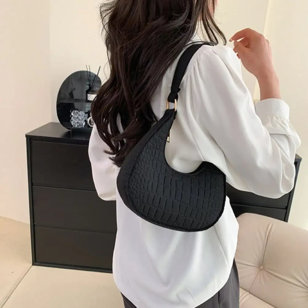 Casual shoulder bag with crescent print, solid color shoulder bag, fabric shoulder bag, Korean style felt hand bag, versatile, for girls