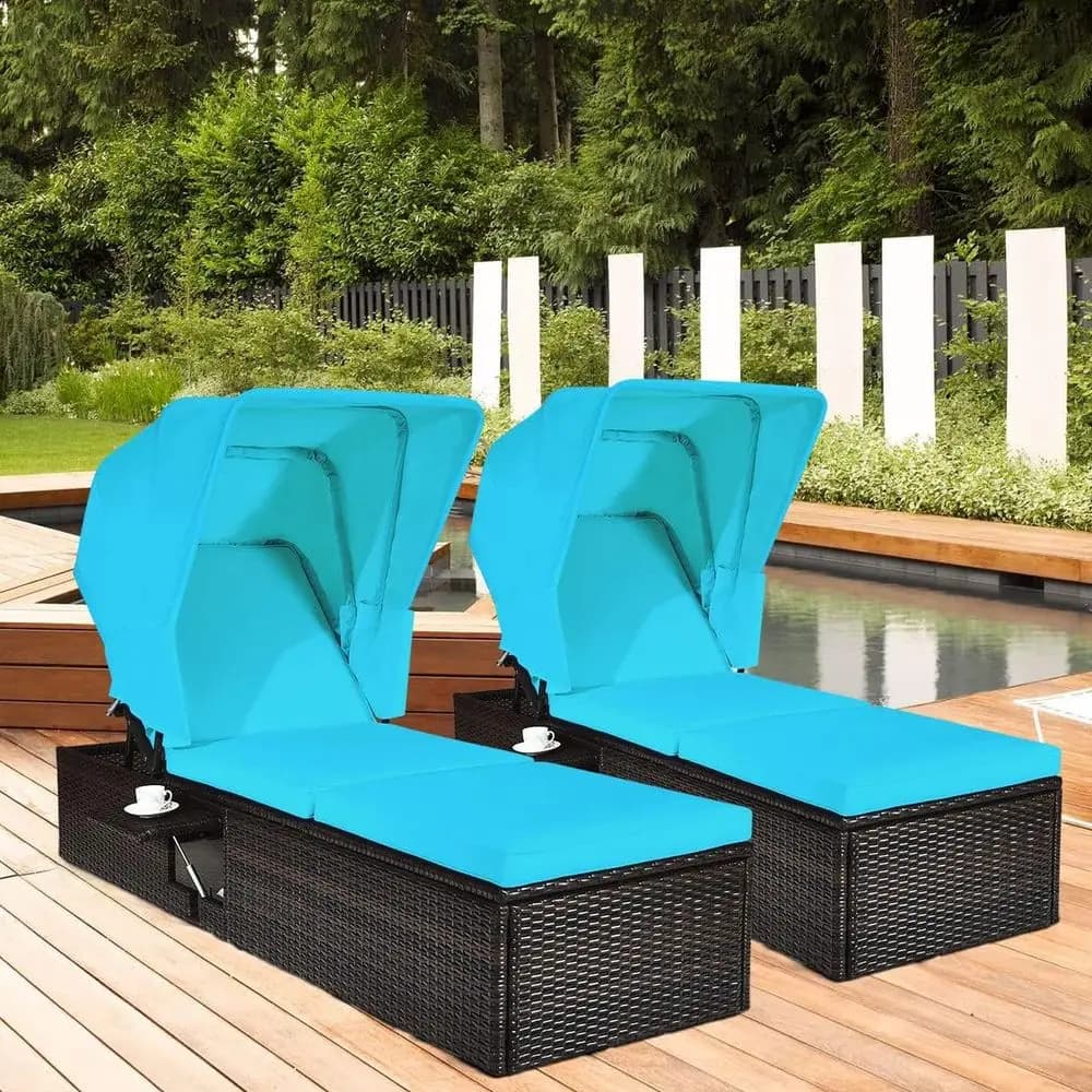 2-piece outdoor rattan sunbed with padded top and adjustable features