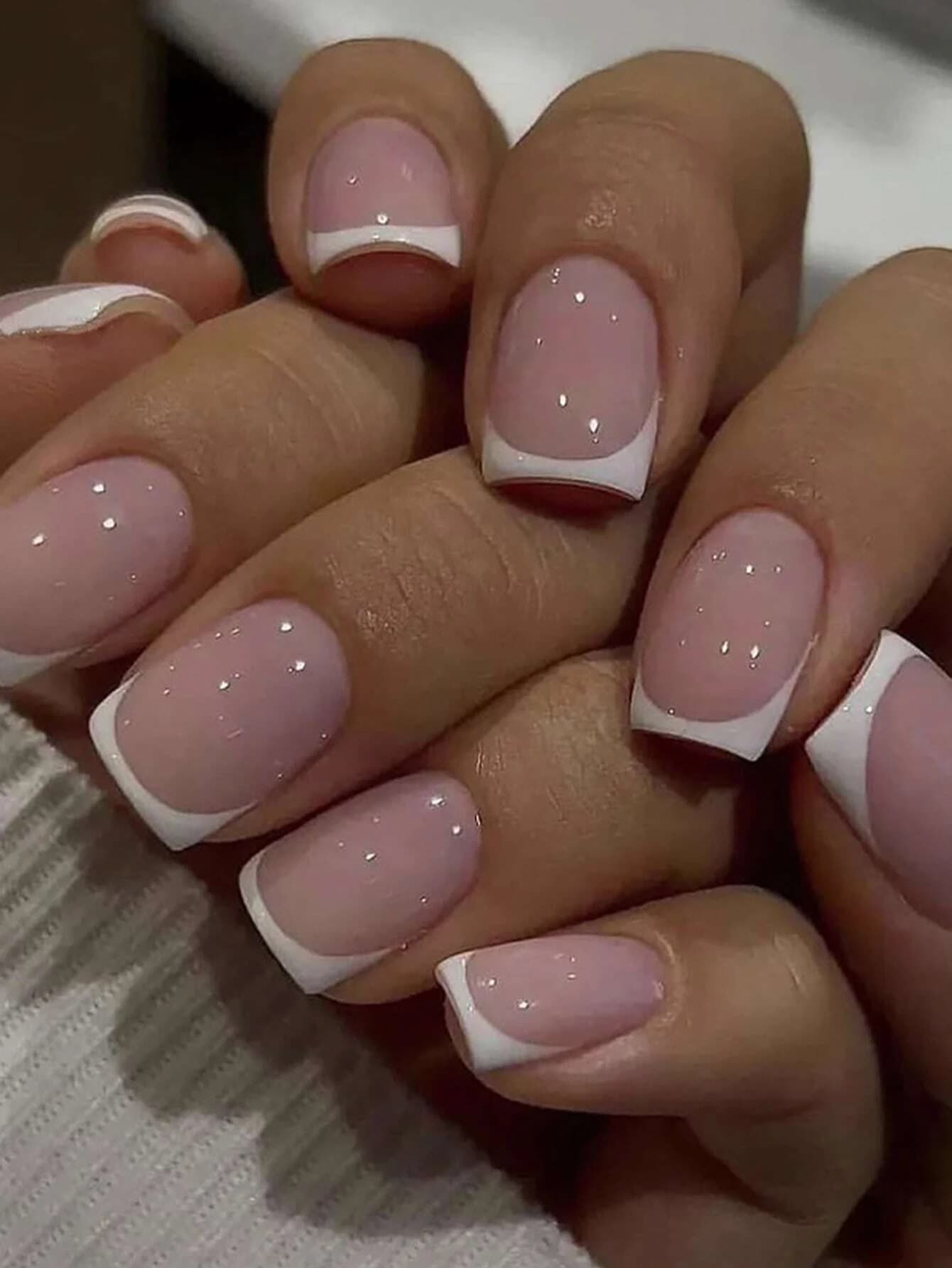 Unghie finte stile francese Punta bianca nuda naturale Stampa lucida sulle unghie Unghie artistiche Set manicure Bellezza Molti stili tra cui scegliere