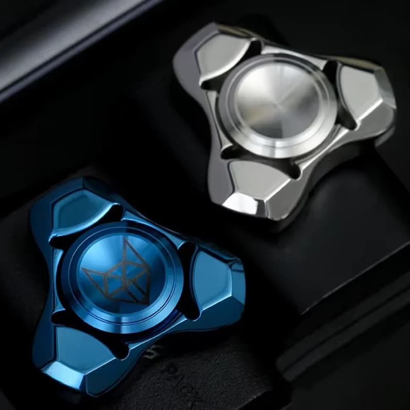 EDC Mini Fidget Spinner in metallo in acciaio inossidabile Allevia il giocattolo antistress Miglior trottola a mano Punta antistress Decompressione