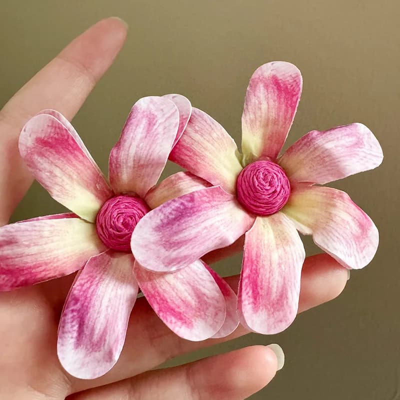 Bohemian style, foreign style, exaggerated smudging flowers, raffia earrings, advanced wear, small face, new earrings, women