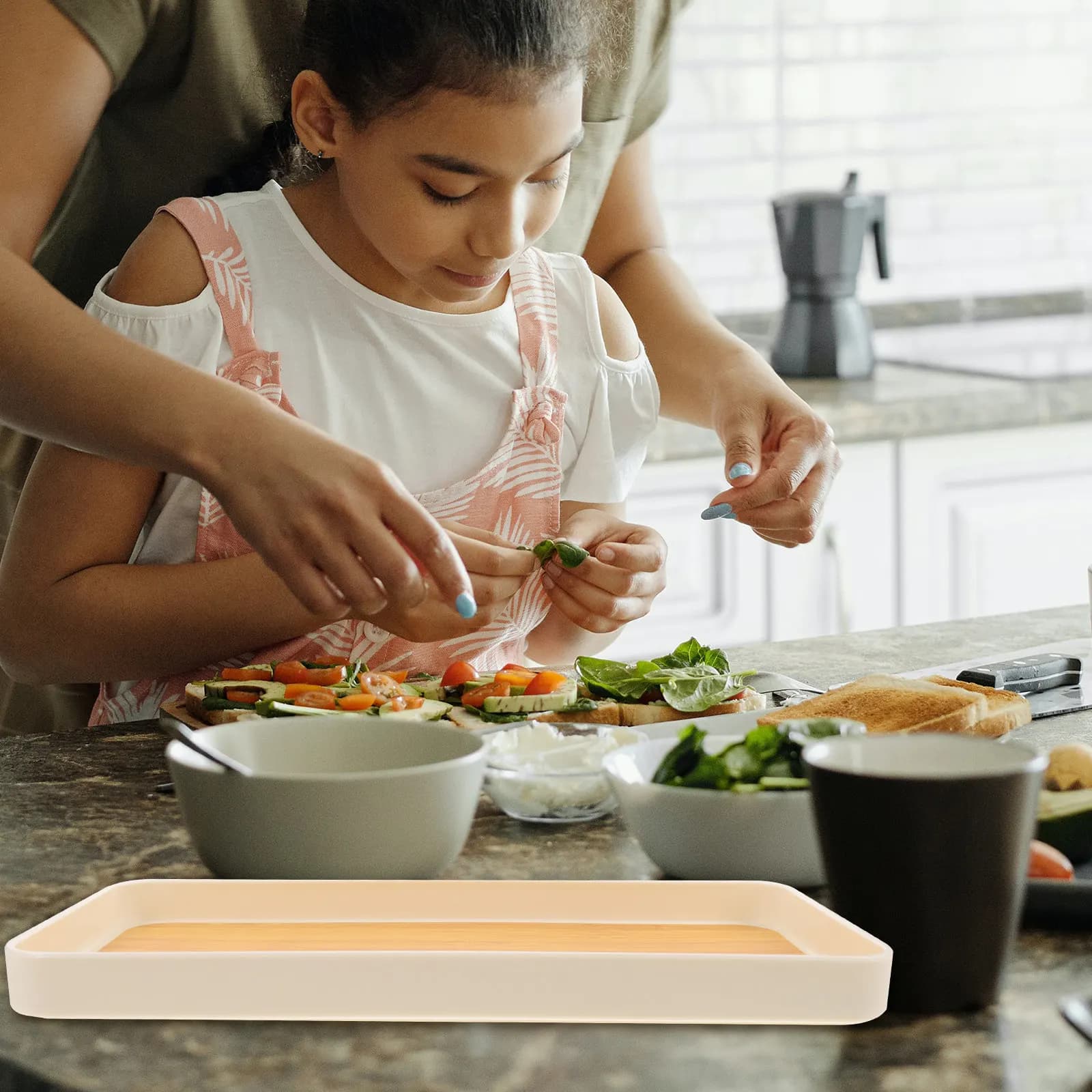Convenient Serving Tray Excellent PP Material Not Easy to Deform Suitable for Fruits Dried Fruits Snacks Candies Chocolates