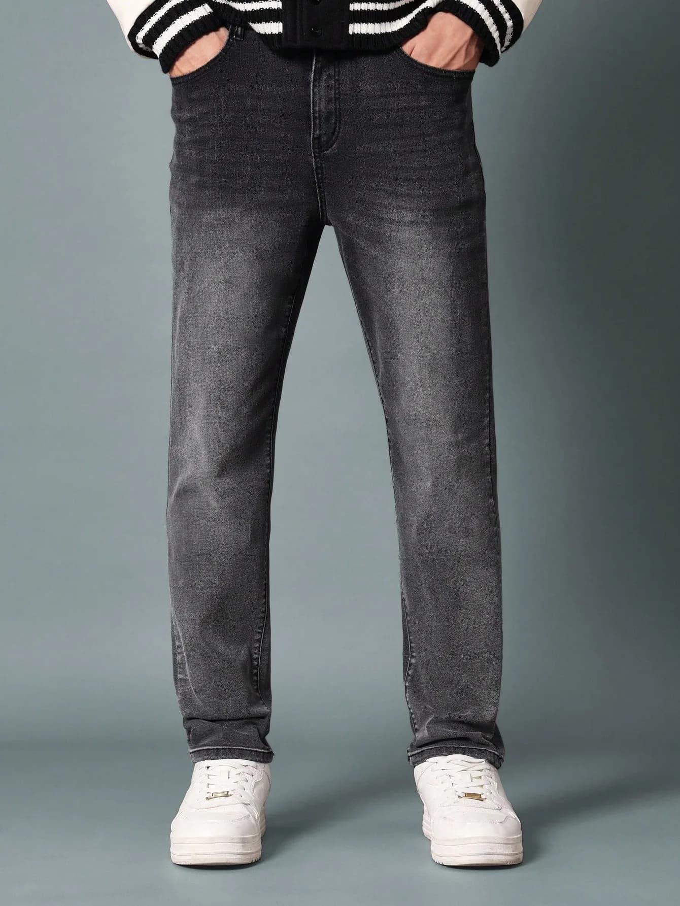 Jeans da uomo slim fit lavati con fiocchi di neve, denim elastico per tutte le stagioni con un design dallo stile semplice, adatto per l'uso quotidiano
