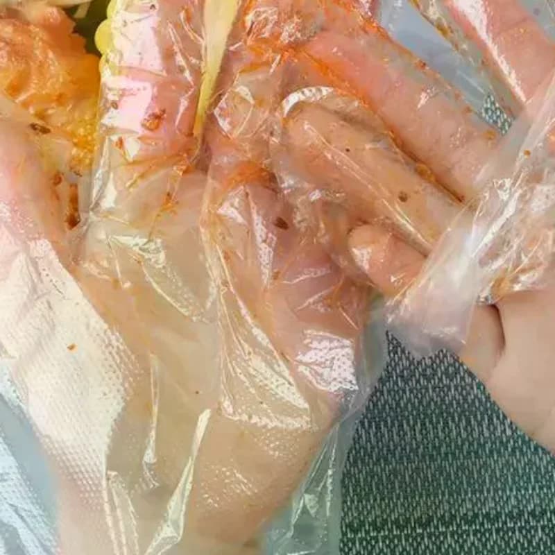Guanti trasparenti monouso in plastica, senza lattice, per la preparazione degli alimenti, sicuri per cucinare, pulire, barbecue e lavori in cucina.