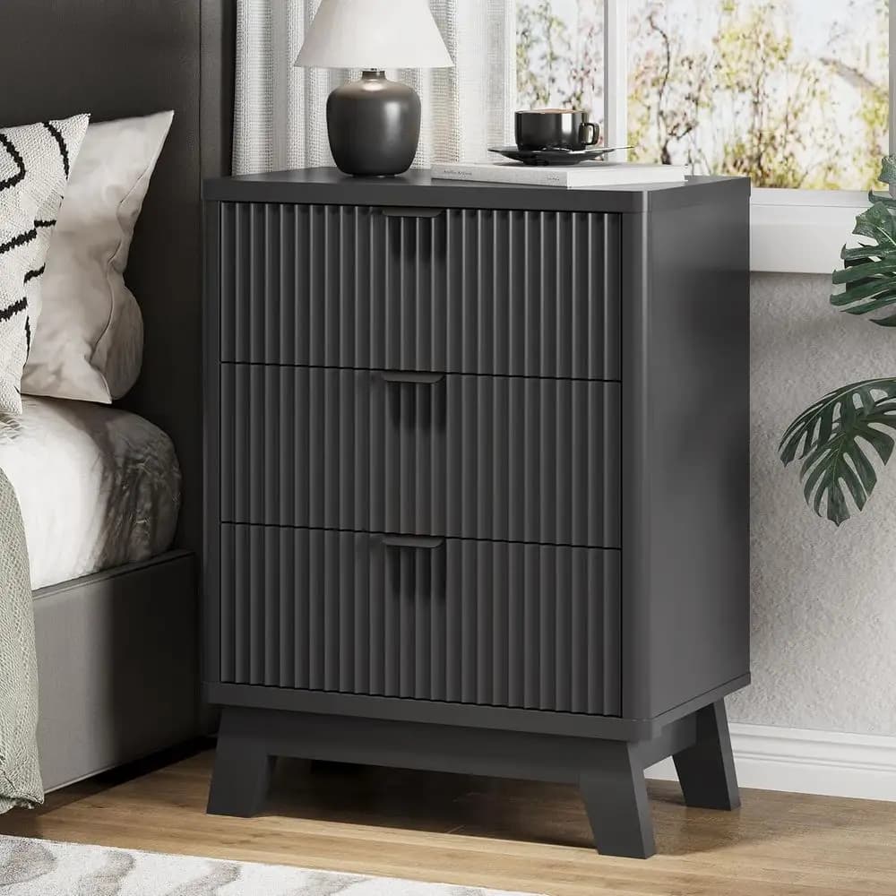 Comodino in Legno Largo 24 Pollici con 3 Cassetti e Maniglia in Metallo, Tavolino Moderno Curvo per Camera da Letto o Soggiorno, Nero