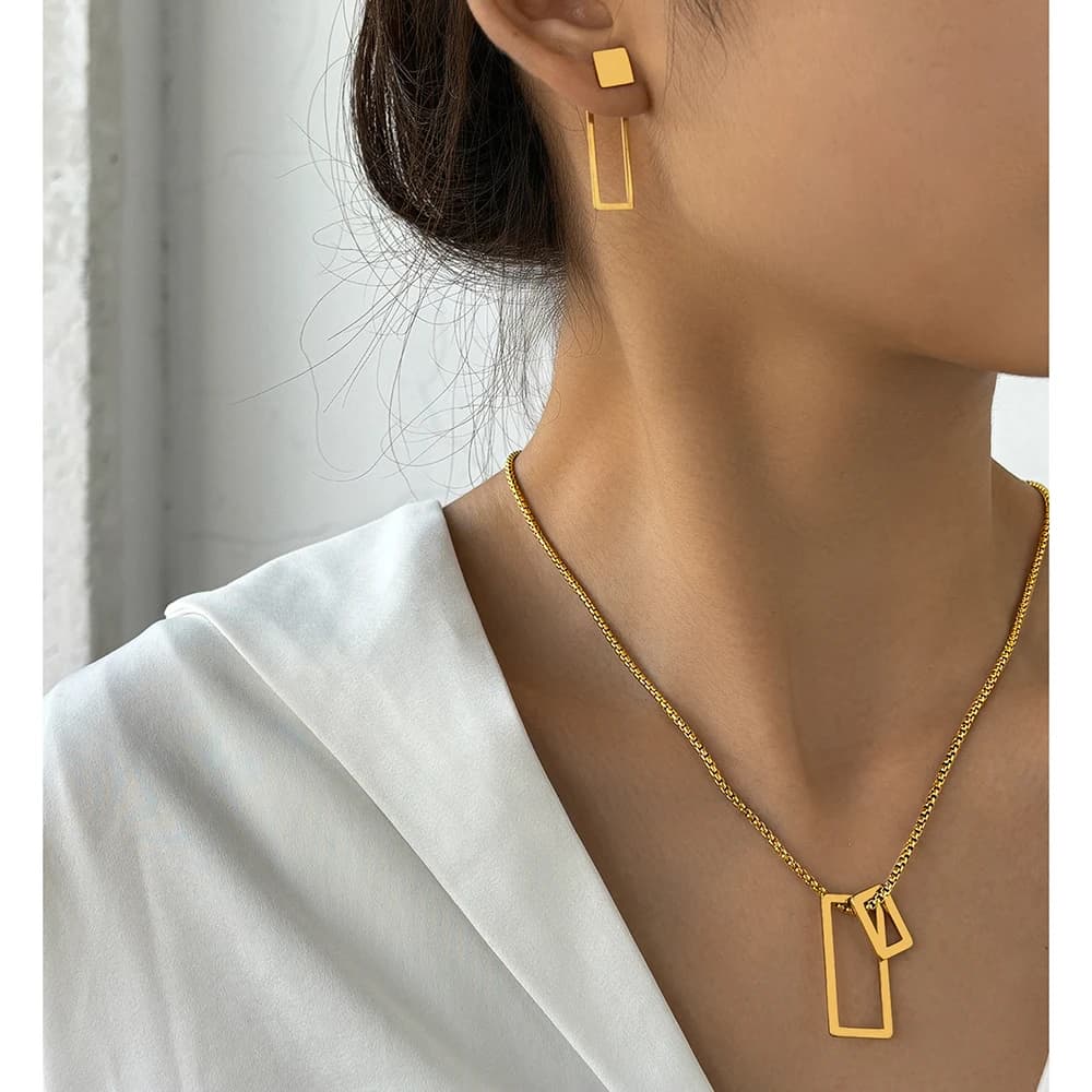 Set di gioielli in acciaio inossidabile Geometria minimalista Hollow Nuovo set di gioielli per anziani per gioielli da donna Banchetto Regali ornati pregiati Nuovo