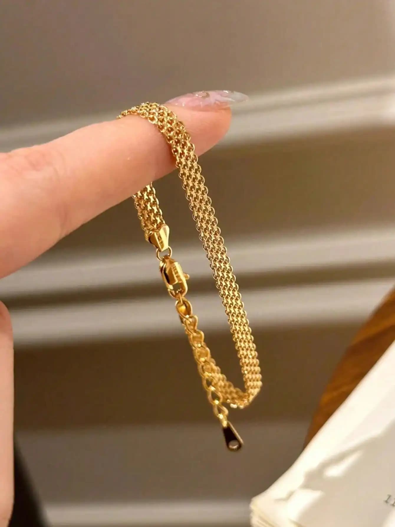 1 elegante braccialetto con ciondolo in acciaio inossidabile che non sbiadisce, perfetto per anniversari, San Valentino e l'uso quotidiano alla moda.
