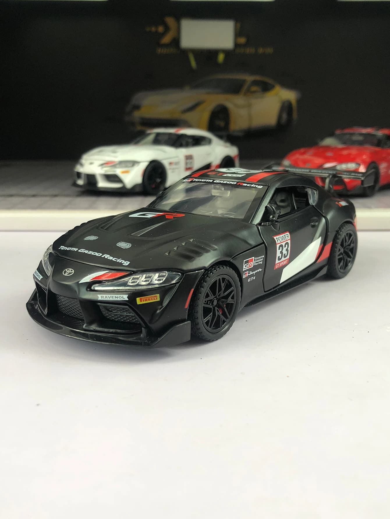 Toyota Supra GT4 car model in zinc alloy 1:32, static decoration, metal collection car, gift.